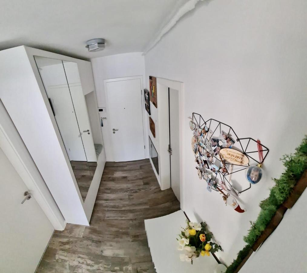 Apartament Coresimall Apartment Brasov Exterior photo